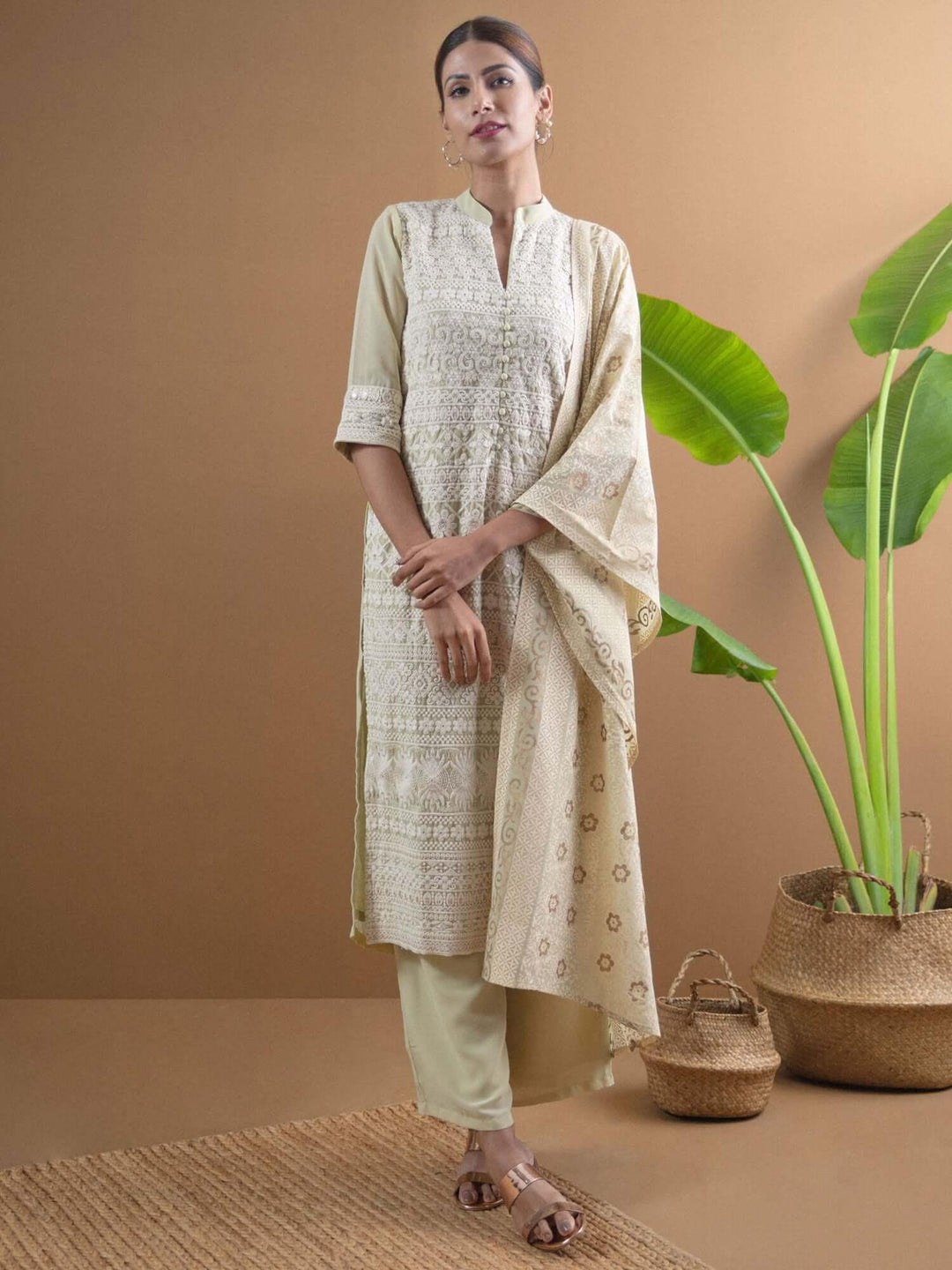  AMAIRA Green Embroidered Georgette Suit Set 