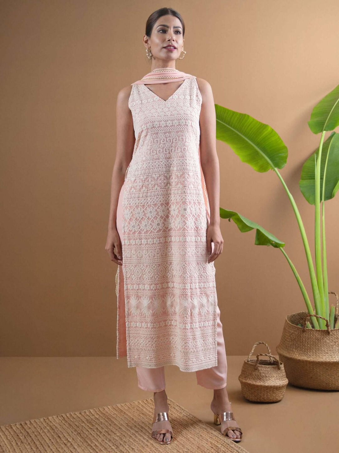  AAVYA Pink Embroidered Georgette Suit Set 